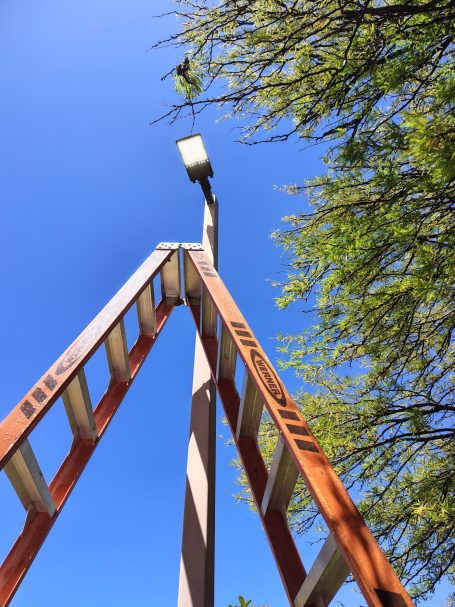 Light pole repair